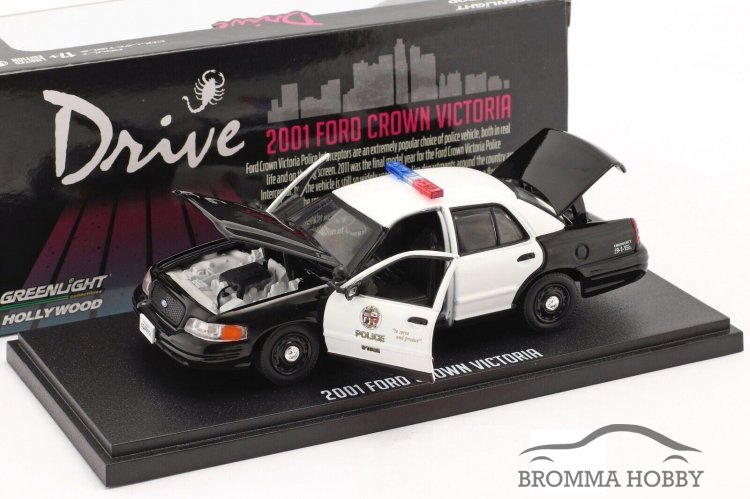Ford Crown Victoria (2001) - LAPD - Drive - Klicka på bilden för att stänga