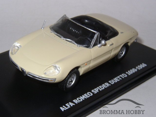 Alfa Romeo Spider Duetto (1966) - Click Image to Close