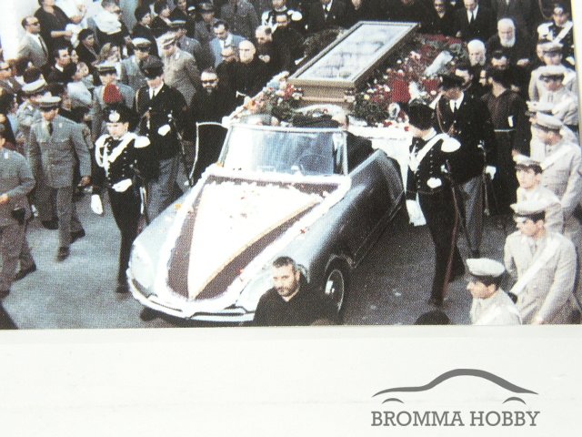 Citroen DS - Påvens Begravning 1968 - Klicka på bilden för att stänga