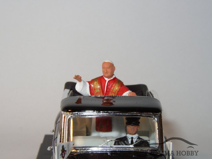 Mercedes 300 D Limousine (1960) - The Pope - Click Image to Close