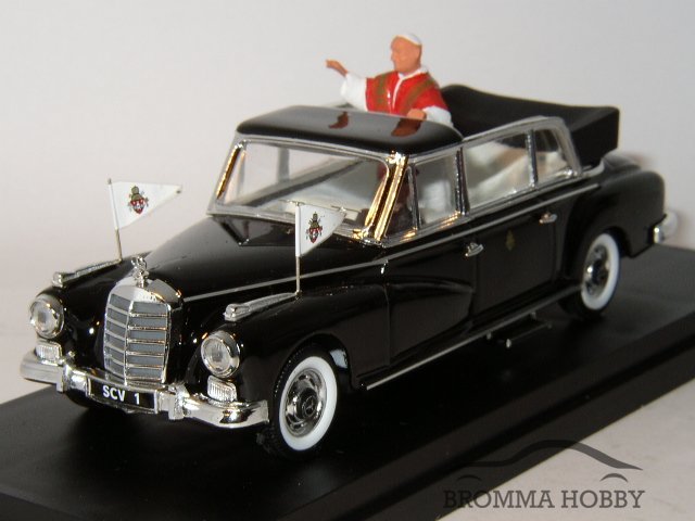Mercedes 300 D Limousine (1960) - Påven - Klicka på bilden för att stänga