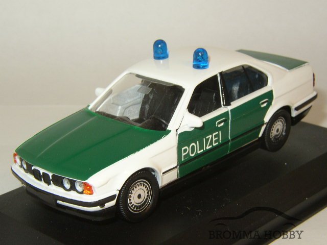 BMW 535i - POLIZEI - Klicka på bilden för att stänga