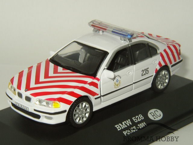 BMW 528 (2001) - Taiwan Highway Patrol - Klicka på bilden för att stänga