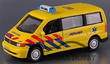 Mercedes Vito Ambulance - Click Image to Close
